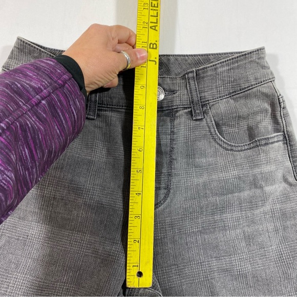Maurices Jeans Women’s Waist 25” High Rise Skinny jeans Gray - Picture 5 of 8